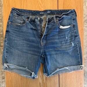 Old Navy High-Rise OG Straight Cutoff Denim Shorts – Size 18